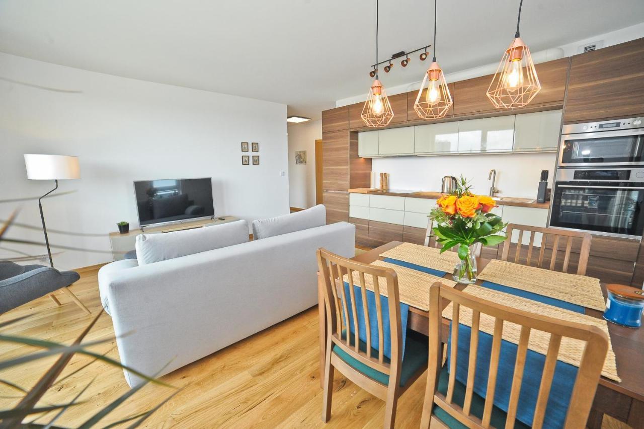 Grand Apartments - Three Bedrooms With Panorama Of The Old Town グダニスク エクステリア 写真